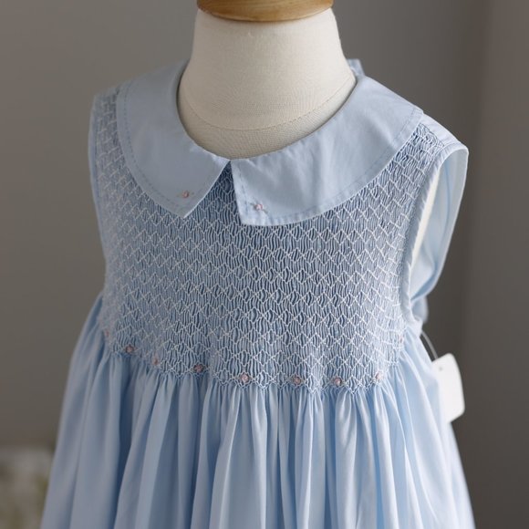 Blue Smocked Dress Hand Embroidery Boutique Size 7 Vacation Spring Summer - Picture 1 of 7